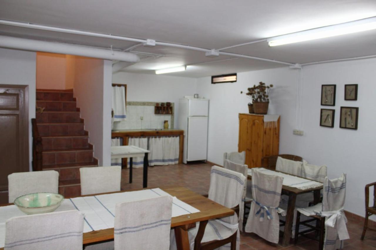 Casa Rural Puerta De La Iglesia Elche de la Sierra Ngoại thất bức ảnh